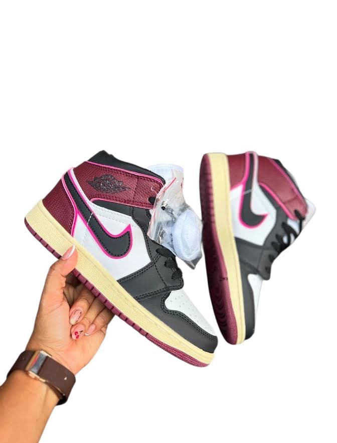 AIR JORDAN 1 MID SE "Bordeaux"